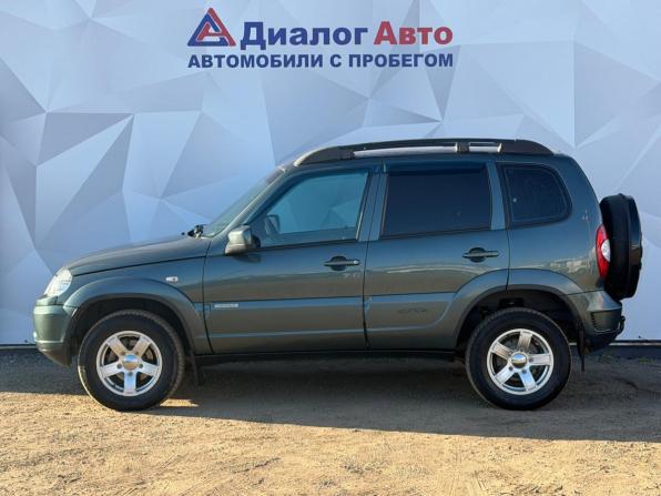 Chevrolet Niva I Рестайлинг с пробегом 2017 года, цена 669 000 рублей, 115000 км, внедорожник, Автокод Объявления