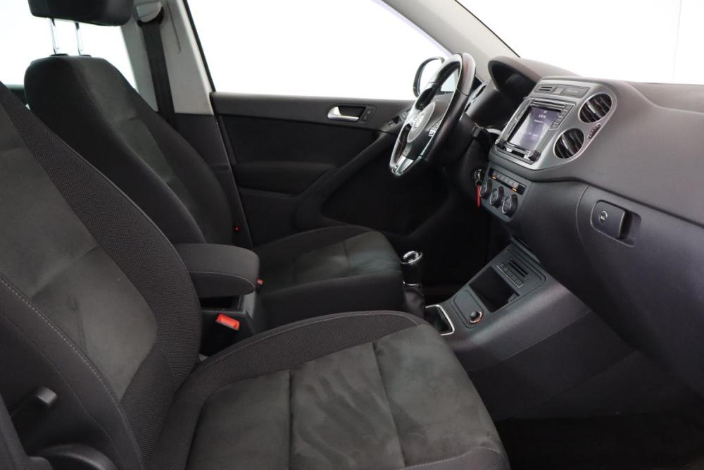 Volkswagen Tiguan I Рестайлинг Санкт-Петербург  - изображение 10