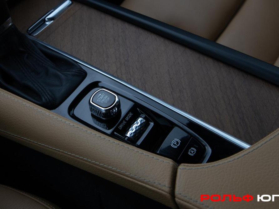 Volvo XC90 II Москва  - изображение 17