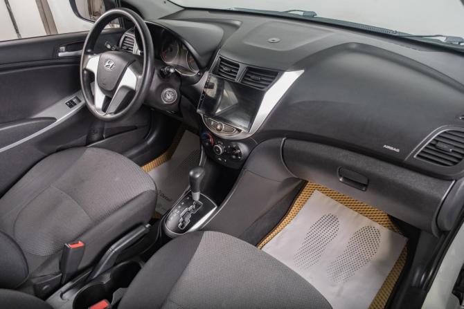 Hyundai Solaris I с пробегом 2013 года, цена 999 000 рублей, 90600 км, седан, Автокод Объявления