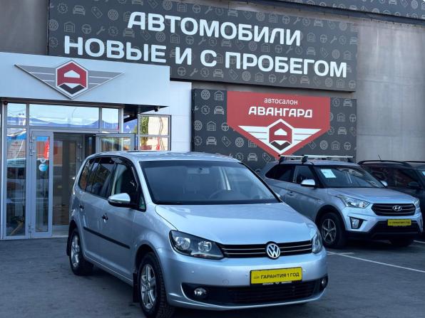 Volkswagen Touran I Рестайлинг 2 с пробегом 2011 года, цена 1 050 000 рублей, 189427 км, компактвэн, Автокод Объявления