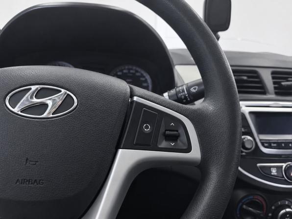 Hyundai Solaris I Рестайлинг с пробегом 2015 года, цена 1 079 000 рублей, 88907 км, седан, Автокод Объявления