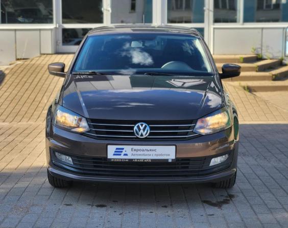 Volkswagen Polo V Рестайлинг с пробегом 2018 года, цена 1 350 000 рублей, 124000 км, седан, Автокод Объявления