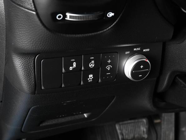 Kia Soul II Рестайлинг с пробегом 2018 года, цена 1 819 000 рублей, 127191 км, хэтчбек, Автокод Объявления