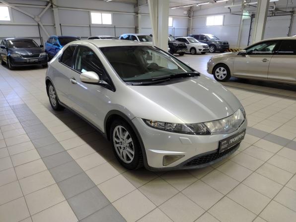 Honda Civic VIII с пробегом 2007 года, цена 495 000 рублей, 168245 км, хэтчбек, Автокод Объявления