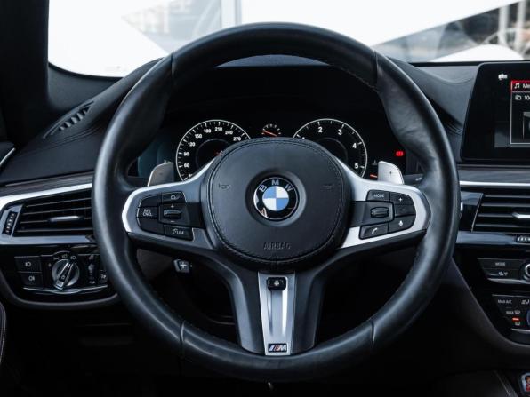 BMW 5 серии VII (G30/G31/G38) с пробегом 2019 года, цена 4 935 000 рублей, 103000 км, седан, Автокод Объявления