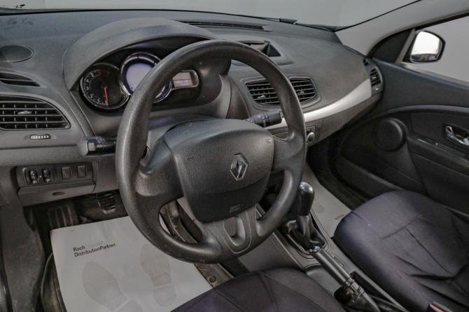 Renault Fluence I Рестайлинг с пробегом 2014 года, цена 789 000 рублей, 163600 км, седан, Автокод Объявления