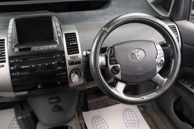 Toyota Prius II Рестайлинг (XW20) с пробегом 2007 года, цена 649 000 рублей, 270500 км, лифтбек, Автокод Объявления