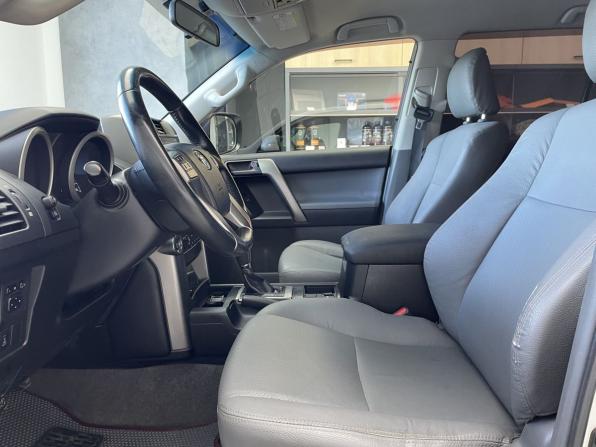 Toyota Land Cruiser Prado 150 Series с пробегом 2011 года, цена 2 850 000 рублей, 219000 км, внедорожник, Автокод Объявления
