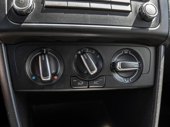 Volkswagen Polo V с пробегом 2011 года, цена 809 000 рублей, 200289 км, седан, Автокод Объявления