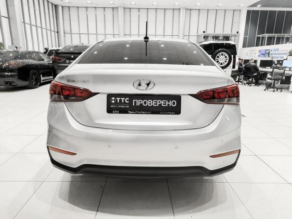 Hyundai Solaris II с пробегом 2017 года, цена 1 050 000 рублей, 111030 км, седан, Автокод Объявления