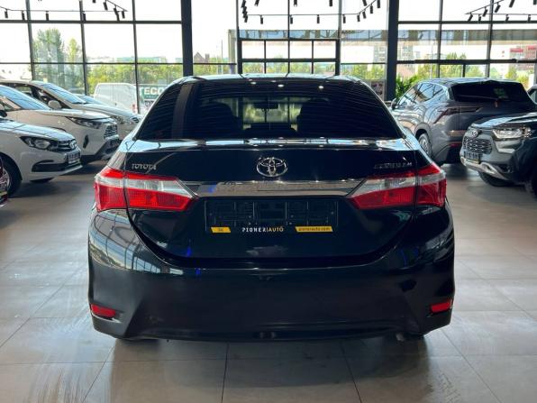 Toyota Corolla XI (E160 E170 E180) с пробегом 2013 года, цена 1 220 000 рублей, 241713 км, седан, Автокод Объявления