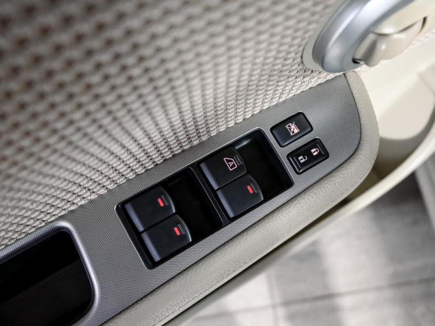 Nissan Tiida I Рестайлинг Екатеринбург  - изображение 13