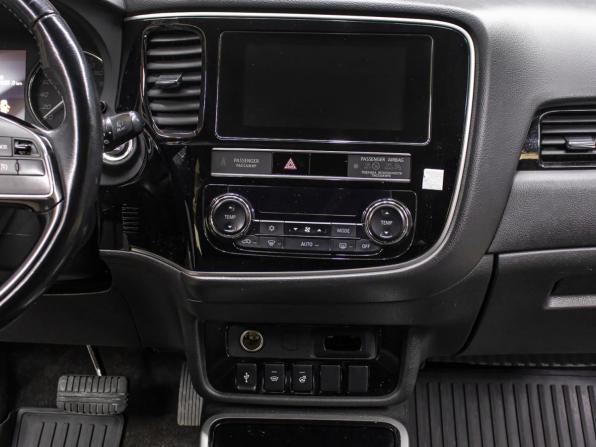 Mitsubishi Outlander III Рестайлинг 2 с пробегом 2018 года, цена 1 598 000 рублей, 160856 км, внедорожник, Автокод Объявления