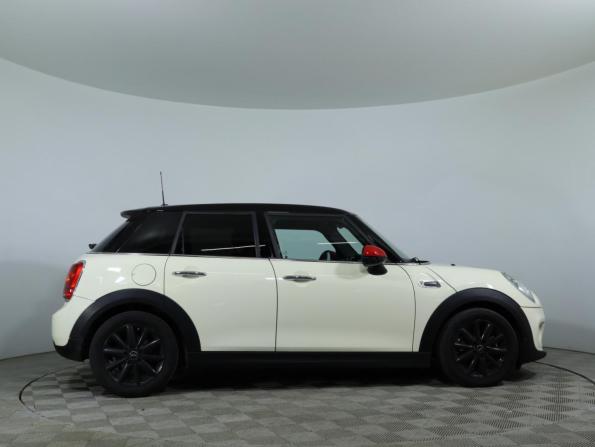 Mini Hatch III (F55/F56) с пробегом 2017 года, цена 1 800 000 рублей, 81000 км, хэтчбек, Автокод Объявления