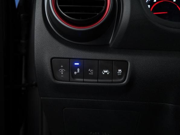 Hyundai Kona I с пробегом 2019 года, цена 2 207 444 рубля, 54953 км, внедорожник, Автокод Объявления