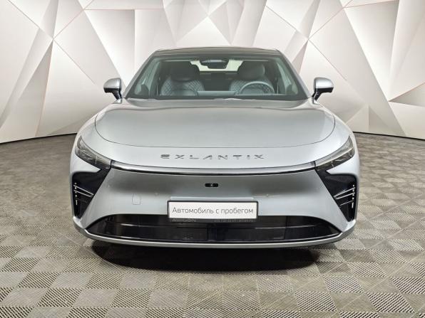 Exeed Exlantix ES с пробегом 2025 года, цена 4 675 000 рублей, 684 км, седан, Автокод Объявления