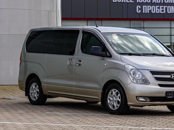 Hyundai H-1 II с пробегом 2012 года, цена 1 785 000 рублей, 188499 км, минивэн, Автокод Объявления