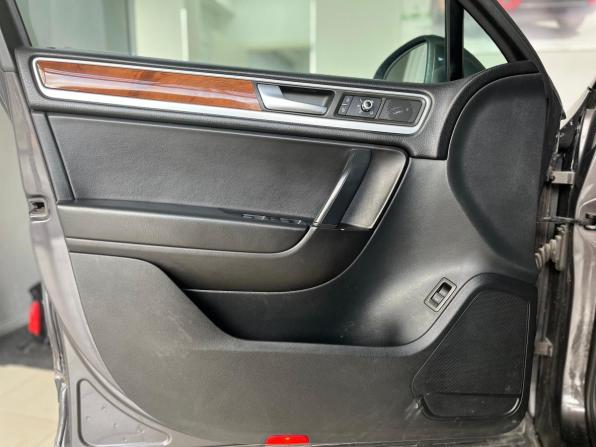 Volkswagen Touareg II с пробегом 2010 года, цена 1 900 000 рублей, 241319 км, внедорожник, Автокод Объявления