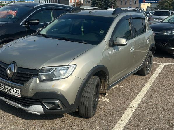 Renault Sandero II Рестайлинг с пробегом 2019 года, цена 600 000 рублей, 360000 км, хэтчбек, Автокод Объявления