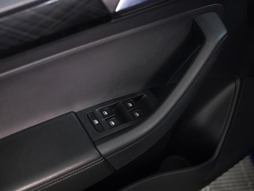 Volkswagen Polo VI Санкт-Петербург  - изображение 21