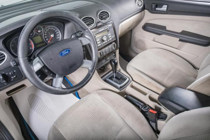 Ford Focus I Рестайлинг с пробегом 2006 года, цена 569 000 рублей, 151000 км, седан, Автокод Объявления