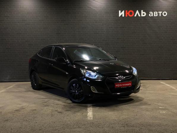 Hyundai Solaris I с пробегом 2013 года, цена 890 000 рублей, 165161 км, седан, Автокод Объявления
