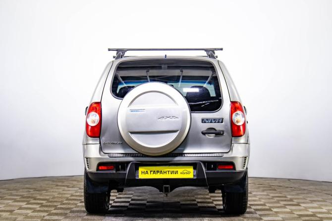 Chevrolet Niva I Рестайлинг с пробегом 2010 года, цена 479 000 рублей, 221500 км, внедорожник, Автокод Объявления
