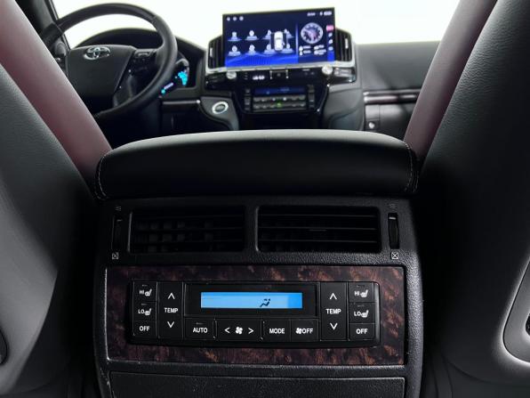 Toyota Land Cruiser 200 Series с пробегом 2008 года, цена 4 250 000 рублей, 151315 км, внедорожник, Автокод Объявления