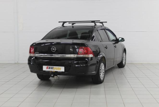 Opel Astra H Рестайлинг с пробегом 2010 года, цена 635 000 рублей, 273871 км, седан, Автокод Объявления