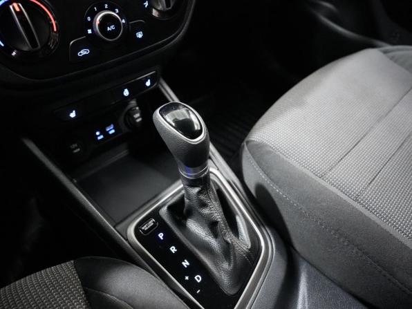 Hyundai Solaris II с пробегом 2018 года, цена 1 109 000 рублей, 151902 км, седан, Автокод Объявления