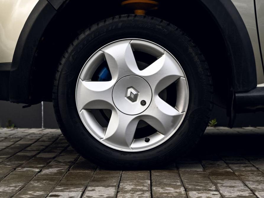 Renault Sandero I Екатеринбург  - изображение 19