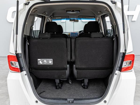 Honda Freed I Рестайлинг 2 с пробегом 2014 года, цена 1 330 000 рублей, 168282 км, компактвэн, Автокод Объявления