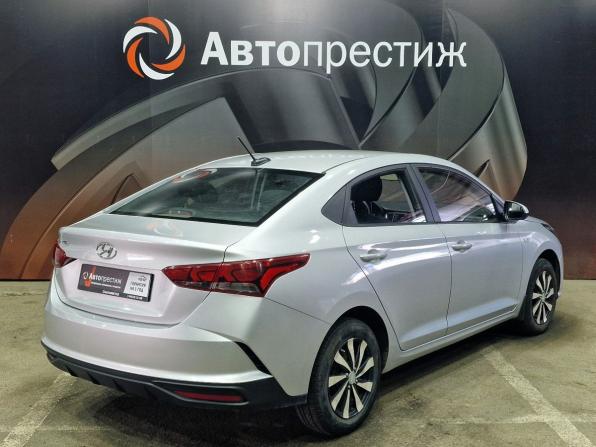 Hyundai Solaris II Рестайлинг с пробегом 2021 года, цена 1 300 000 рублей, 149100 км, седан, Автокод Объявления