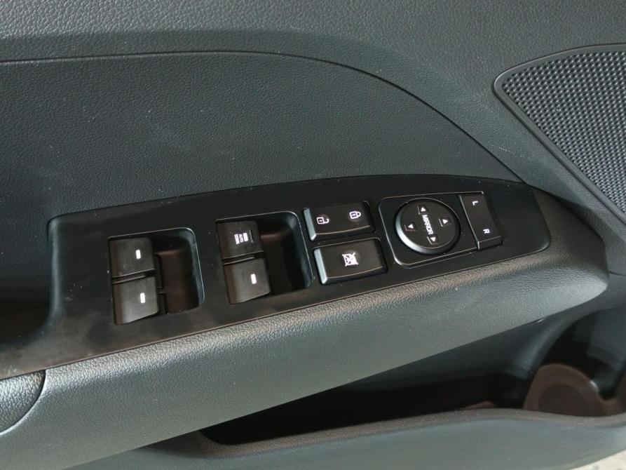 Hyundai Elantra VI (AD) Рестайлинг Уфа  - изображение 17