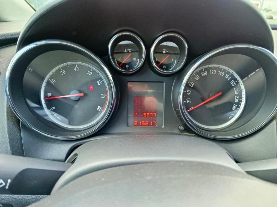 Opel Astra J Рестайлинг Тюмень  - изображение 16