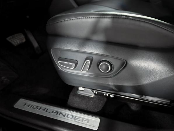 Toyota Highlander IV (XU70) с пробегом 2025 года, цена 5 250 000 рублей, 51 км, внедорожник, Автокод Объявления