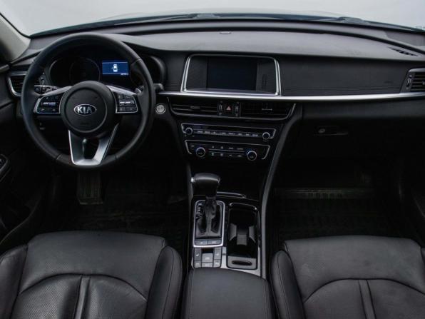 Kia Optima IV Рестайлинг с пробегом 2018 года, цена 1 702 000 рублей, 147729 км, седан, Автокод Объявления