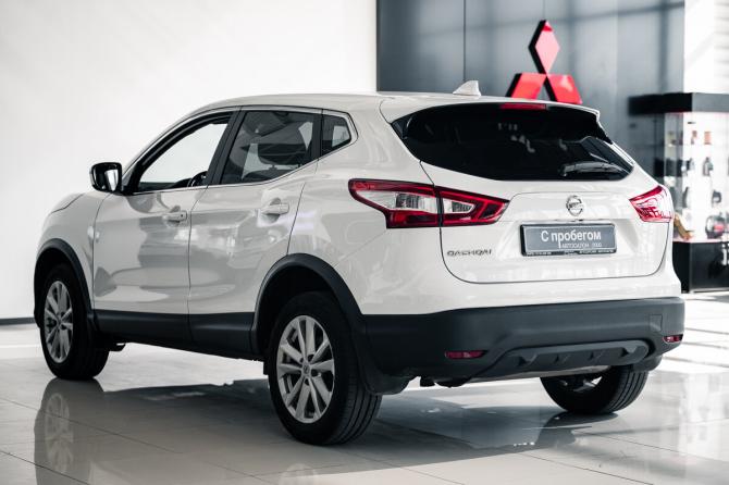 Nissan Qashqai II с пробегом 2018 года, цена 1 580 000 рублей, 101290 км, внедорожник, Автокод Объявления