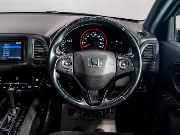 Honda Vezel I с пробегом 2017 года, цена 1 855 000 рублей, 102810 км, внедорожник, Автокод Объявления