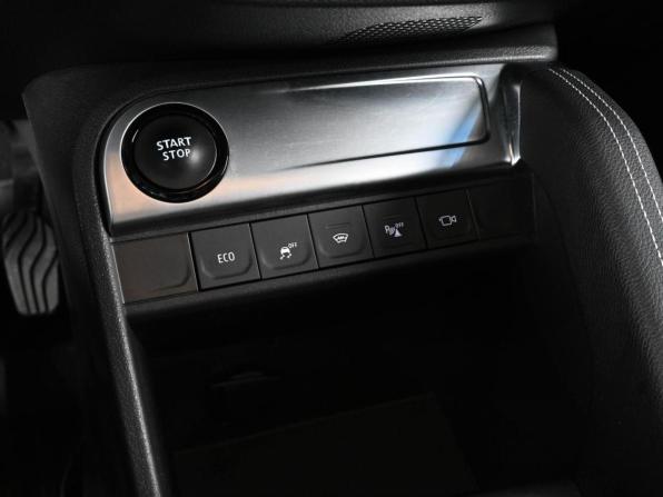 Renault Kaptur I Рестайлинг с пробегом 2021 года, цена 1 879 000 рублей, 70892 км, внедорожник, Автокод Объявления