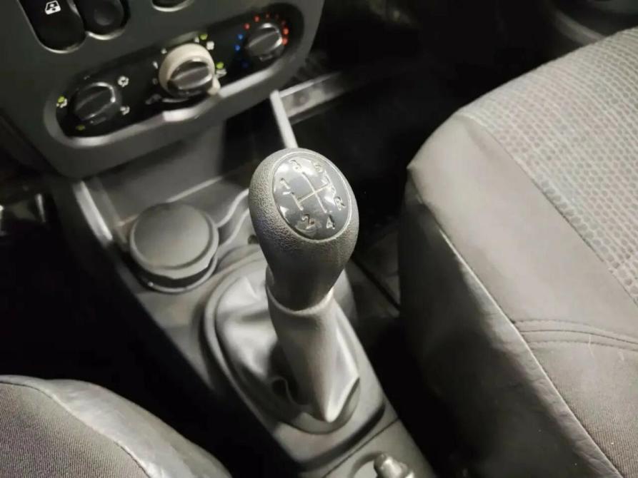 Renault Logan I Рестайлинг Набережные Челны  - изображение 13