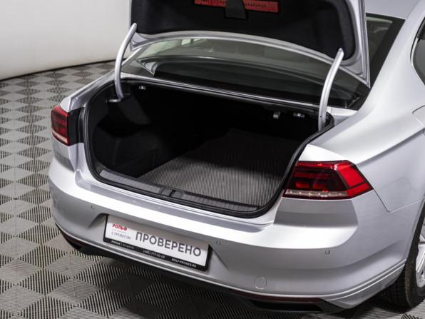 Volkswagen Passat B8 Рестайлинг с пробегом 2019 года, цена 2 178 000 рублей, 171146 км, седан, Автокод Объявления