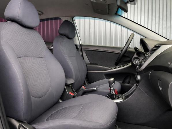 Hyundai Solaris I Рестайлинг с пробегом 2015 года, цена 937 000 рублей, 136568 км, седан, Автокод Объявления