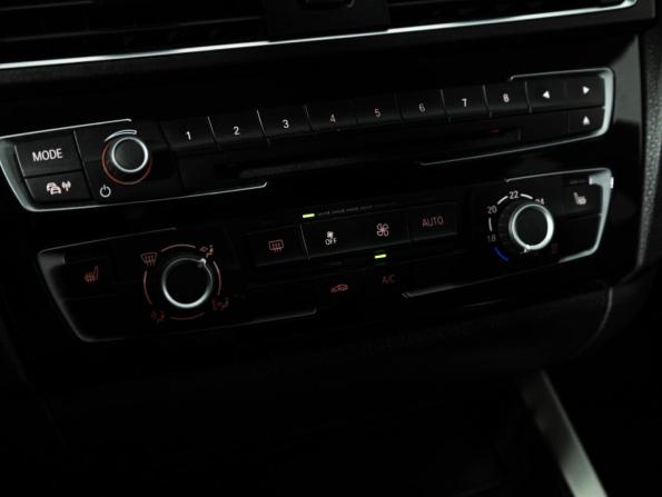 BMW 1 серии II (F20/F21) Рестайлинг 2 с пробегом 2017 года, цена 1 790 000 рублей, 98200 км, хэтчбек, Автокод Объявления
