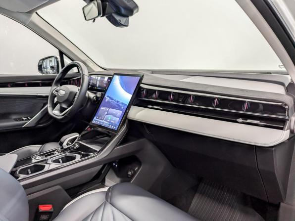 Geely Atlas II с пробегом 2024 года, цена 2 875 000 рублей, 12734 км, внедорожник, Автокод Объявления