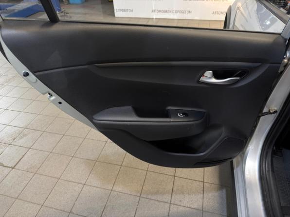 Kia Rio IV Рестайлинг с пробегом 2021 года, цена 1 599 000 рублей, 168000 км, хэтчбек, Автокод Объявления