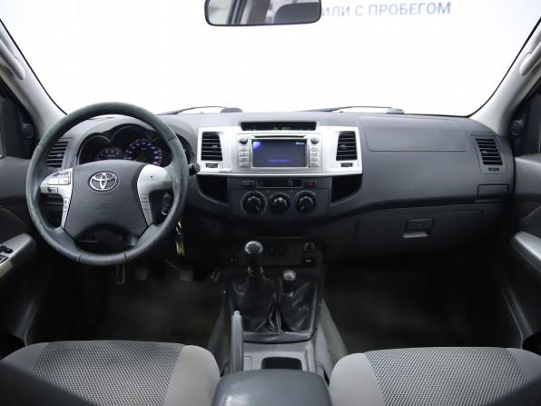 Toyota Hilux VII Рестайлинг с пробегом 2013 года, цена 1 690 000 рублей, 365875 км, offers.body_type.unknown, Автокод Объявления