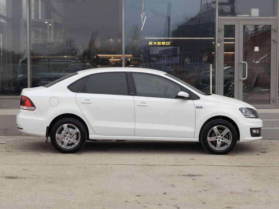 Volkswagen Polo V Рестайлинг Новосибирск  - изображение 4