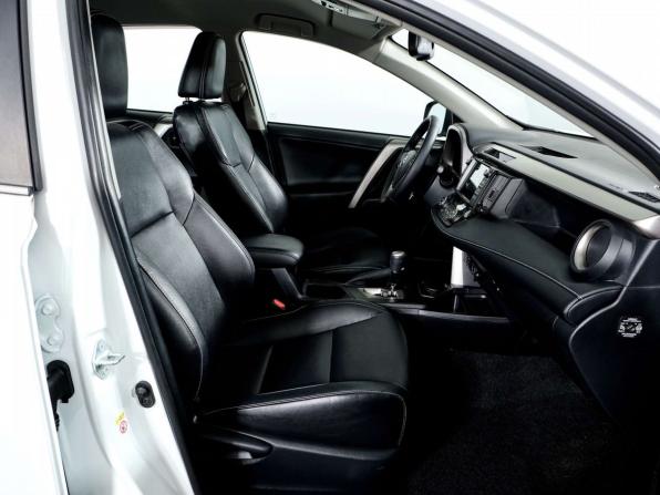 Toyota RAV4 IV (XA40) Рестайлинг с пробегом 2018 года, цена 2 878 000 рублей, 59538 км, внедорожник, Автокод Объявления